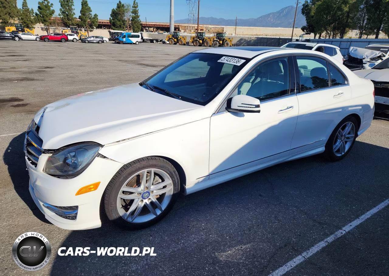 2014 Mercedes-Benz C 250