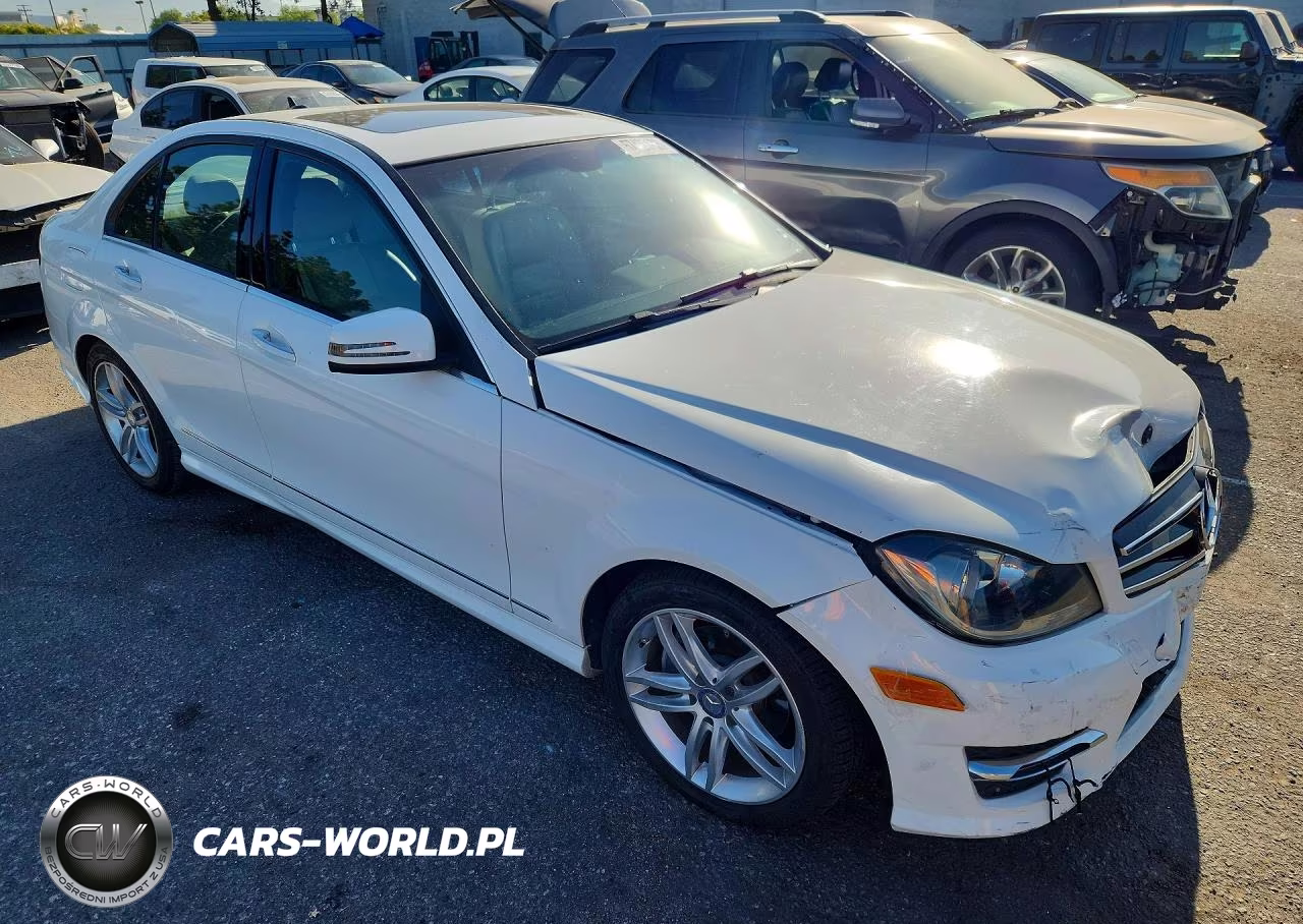 2014 Mercedes-Benz C 250 VIN:WDDGF4HB4ER302300 - 4