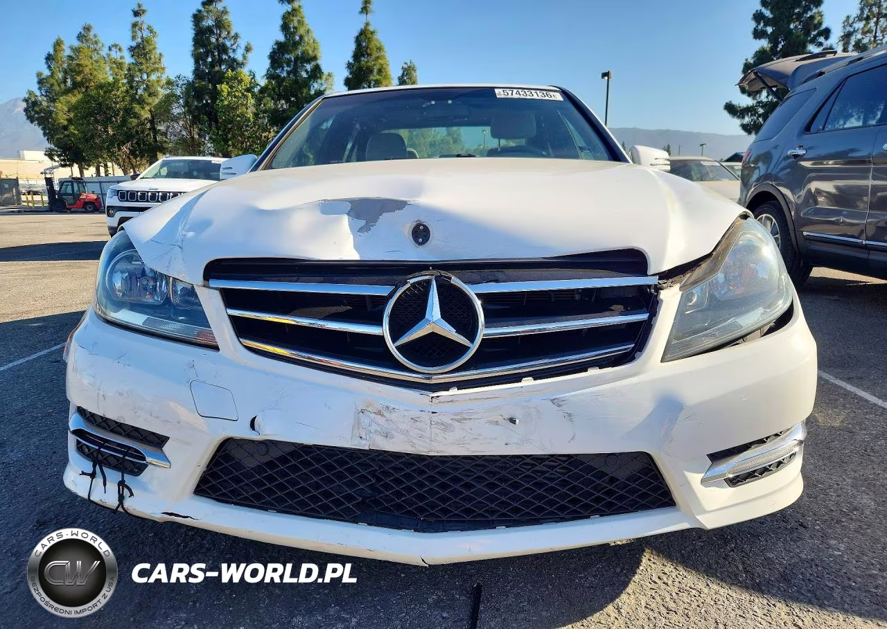 2014 Mercedes-Benz C 250 VIN:WDDGF4HB4ER302300 - 5