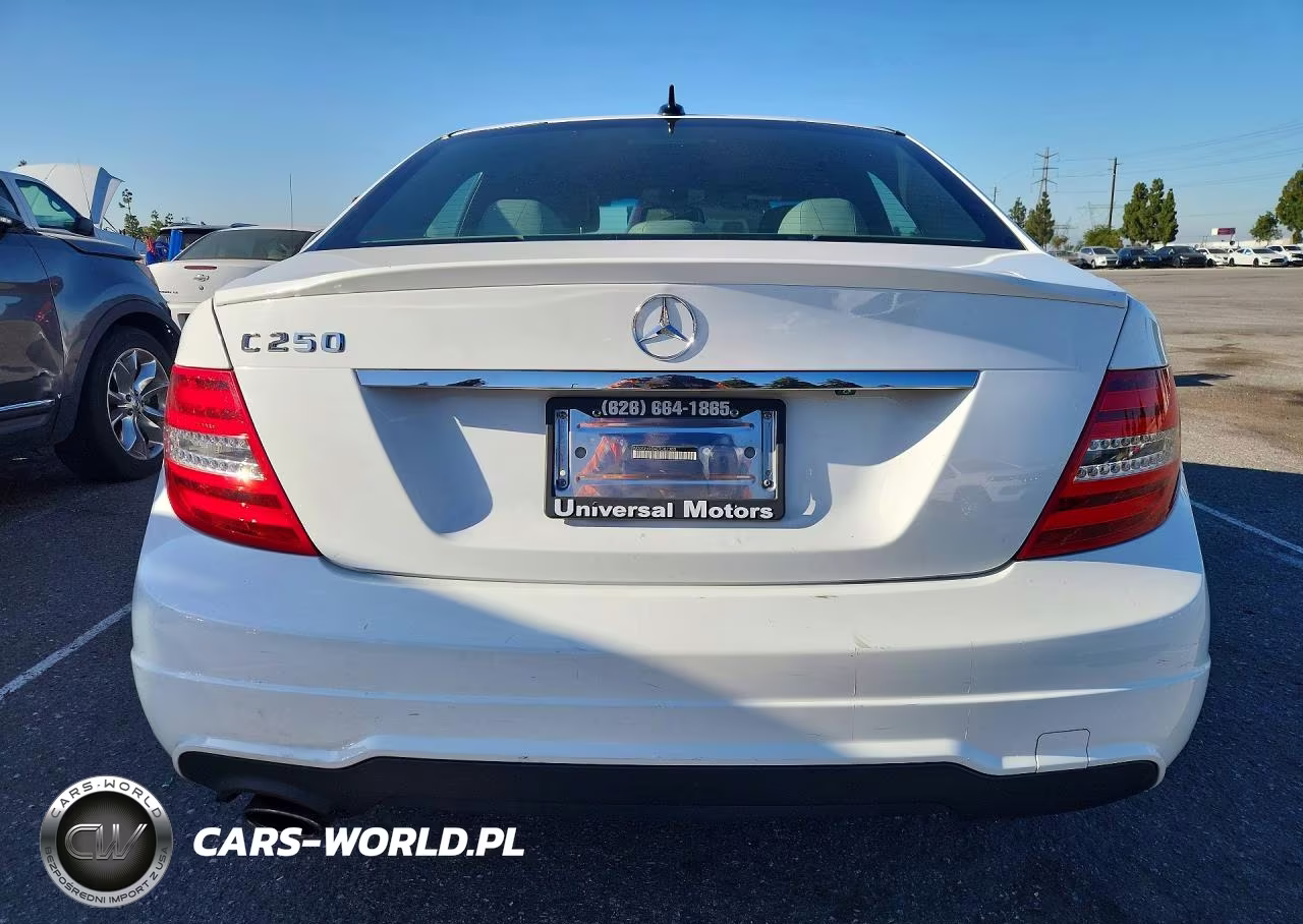 2014 Mercedes-Benz C 250 VIN:WDDGF4HB4ER302300 - 6