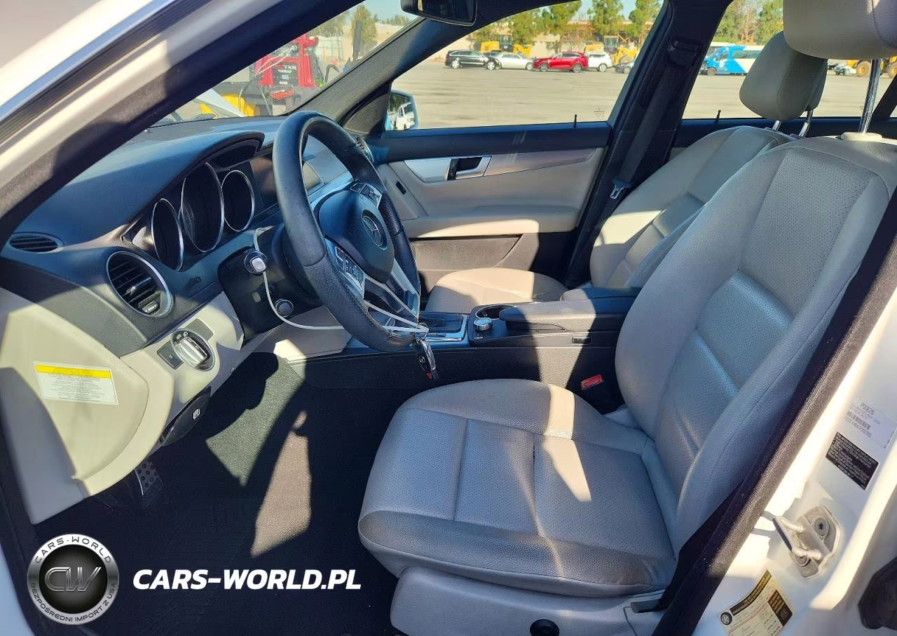 2014 Mercedes-Benz C 250 VIN:WDDGF4HB4ER302300 - 7