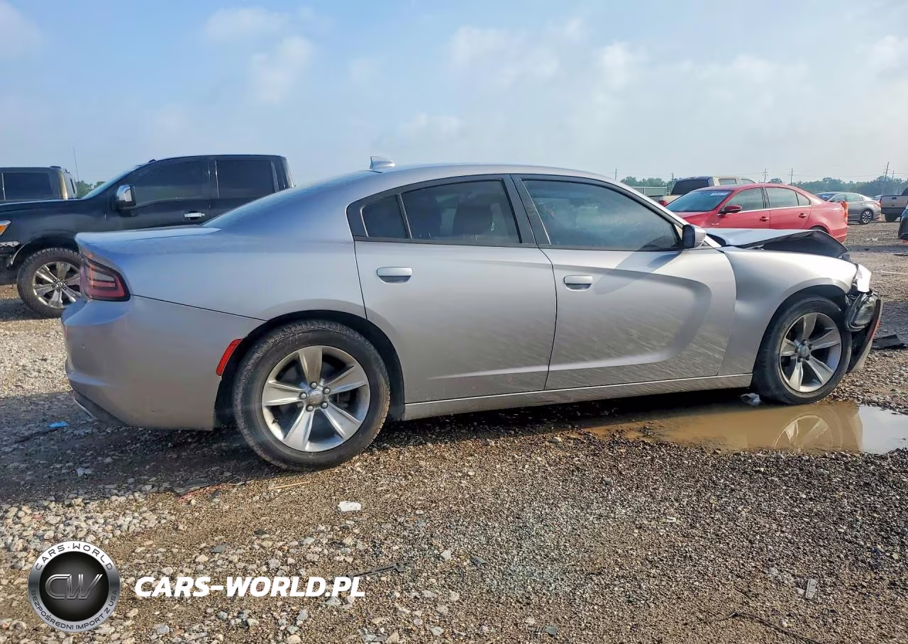 2018 Dodge Charger Sxt Plus VIN:2C3CDXHG3JH125829 - 3