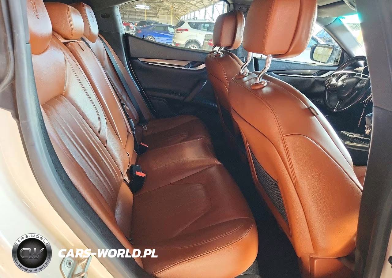 2015 Maserati Ghibli VIN:ZAM57XSA9F1159209 - 10
