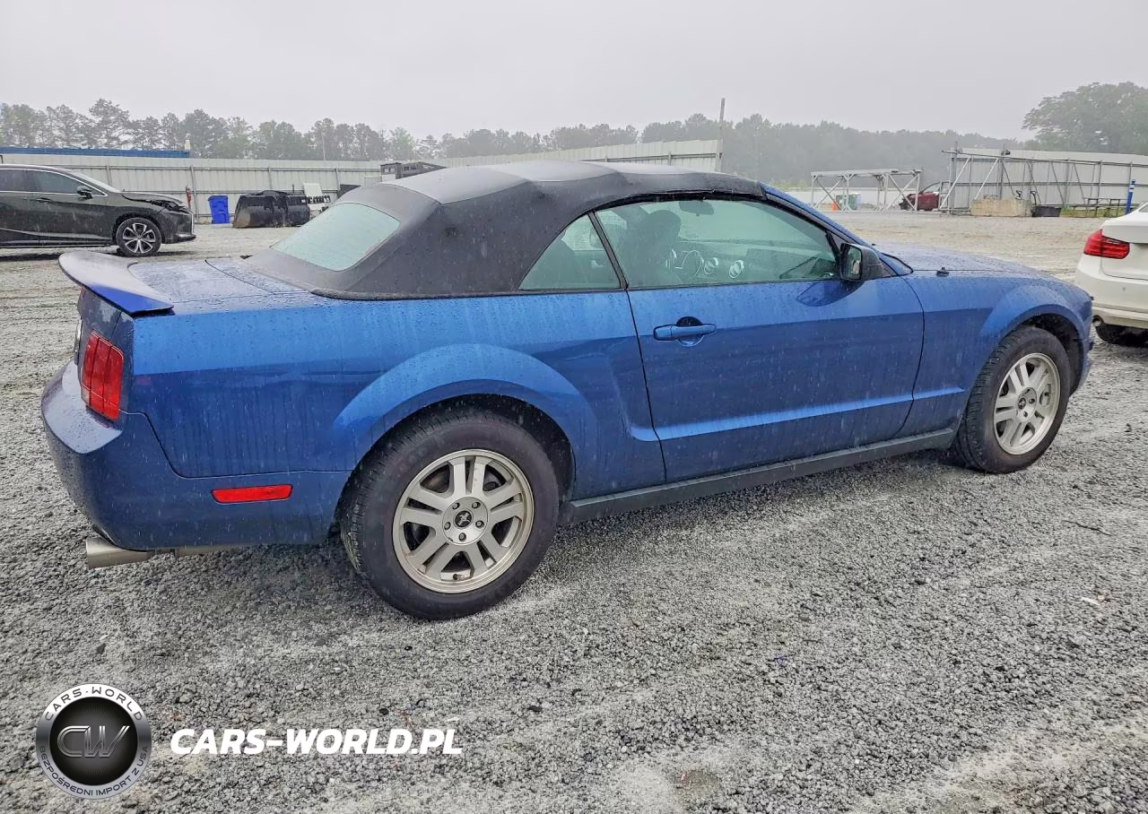 2007 Ford Mustang VIN:1ZVFT84N475368746 - 3
