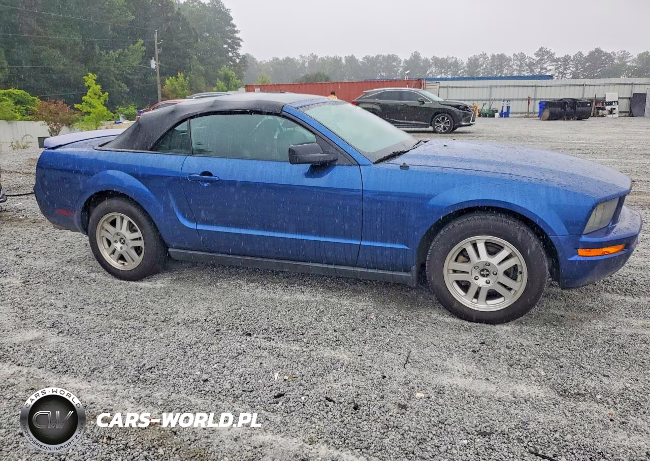 2007 Ford Mustang VIN:1ZVFT84N475368746 - 4
