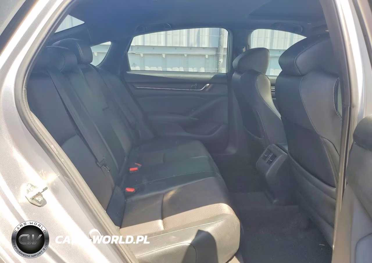2018 Honda Accord Sport VIN:1HGCV2F33JA053462 - 10