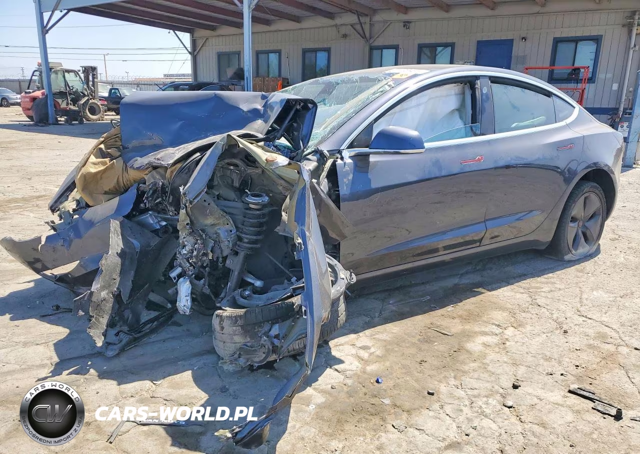 2018 Tesla Model 3 VIN:5YJ3E1EA2JF166660 - 1