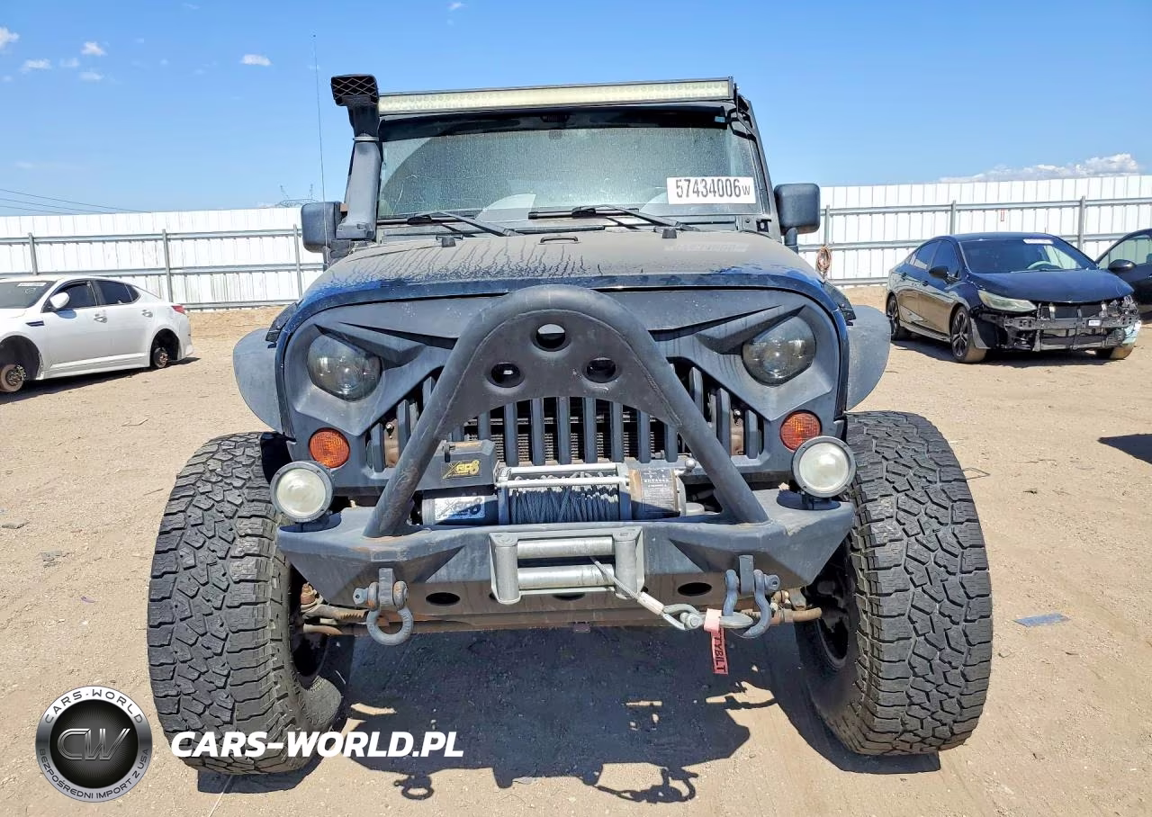 2012 Jeep Wrangler Unlimited Rubicon VIN:1C4BJWFGXCL178580 - 5