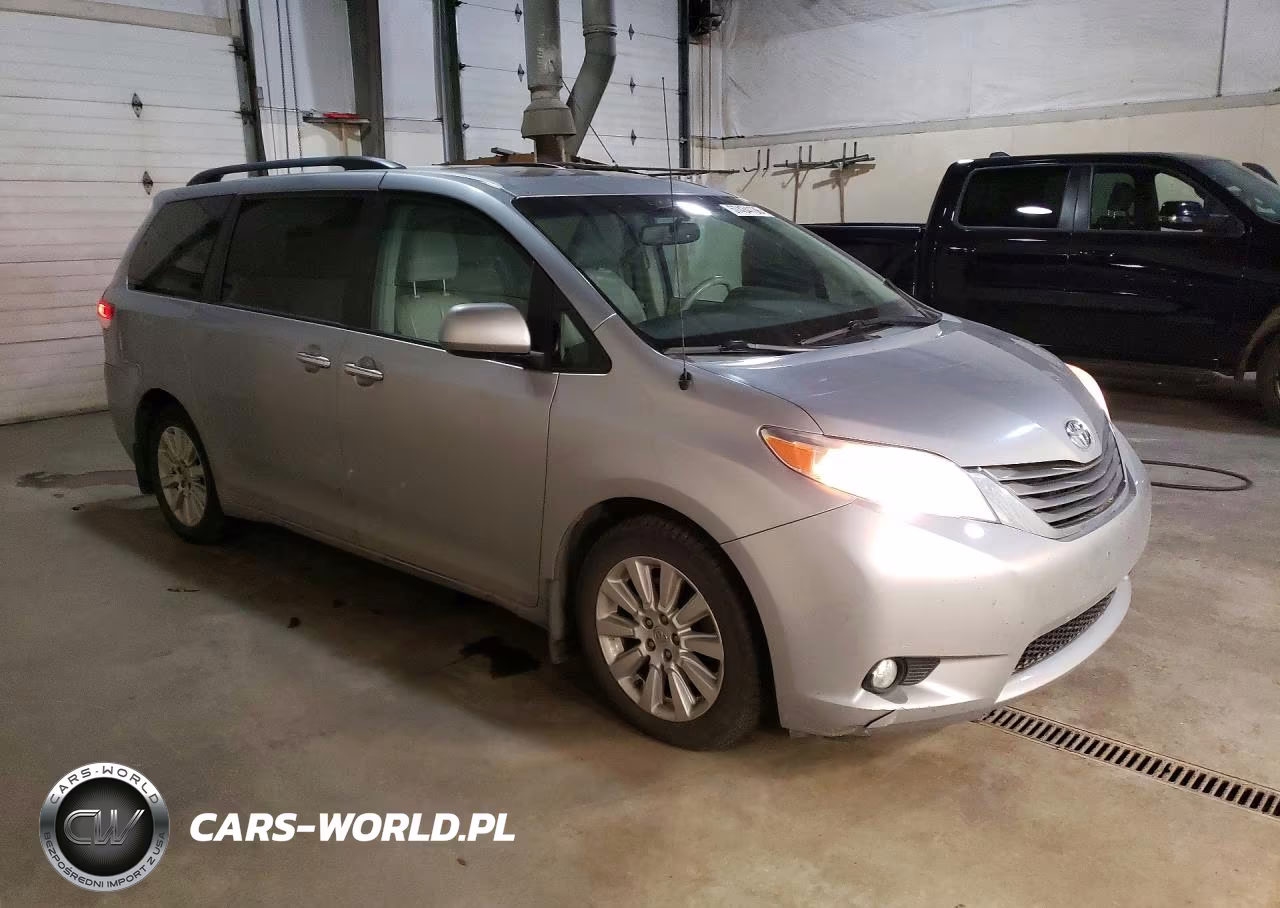 2014 Toyota Sienna Xle 7-Passenger VIN:5TDDK3DC2ES084781 - 4