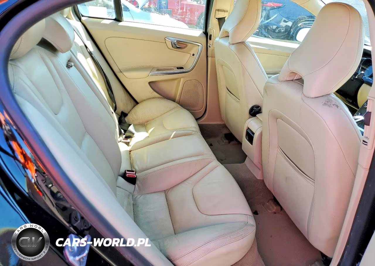 2014 Volvo S60 T5 VIN:YV1612FS7E2278802 - 10