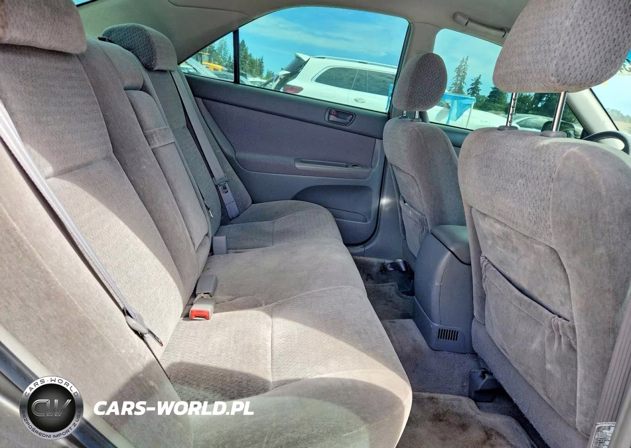 2004 Toyota Camry Le VIN:JTDBE32K340297653 - 10