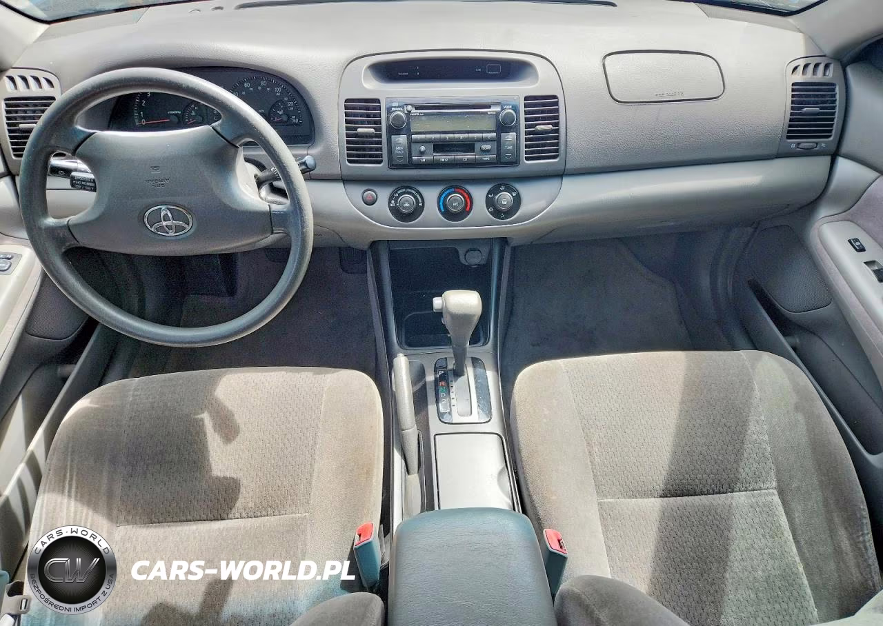 2004 Toyota Camry Le VIN:JTDBE32K340297653 - 8
