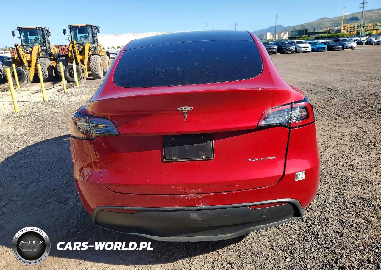 2023 Tesla Model Y VIN:7SAYGDEE8PF928230 - 6