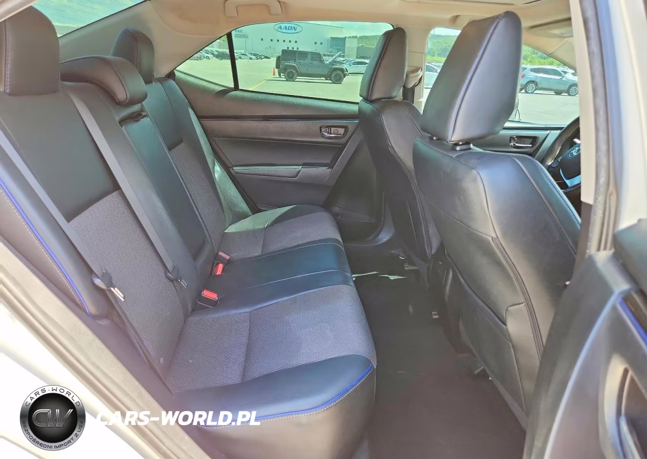 2017 Toyota Corolla Se VIN:5YFBURHE5HP659811 - 10