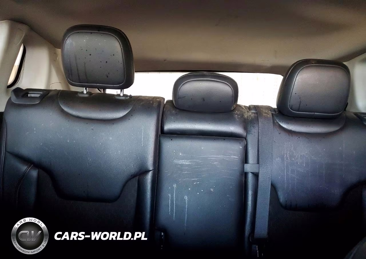 2021 Jeep Compass Latitude VIN:3C4NJCBBXMT538913 - 10