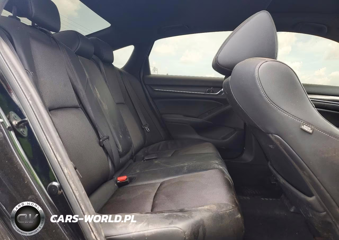 2018 Honda Accord Sport VIN:1HGCV2F37JA047373 - 10