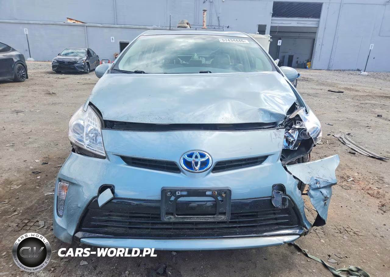 2014 Toyota Prius Three VIN:JTDKN3DU3E1754004 - 5