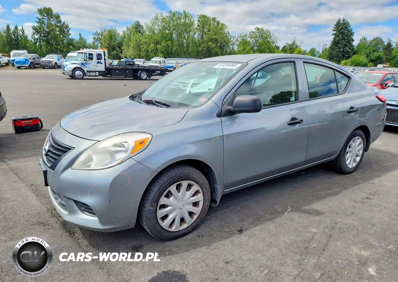 2012 Nissan Versa 1.6 S