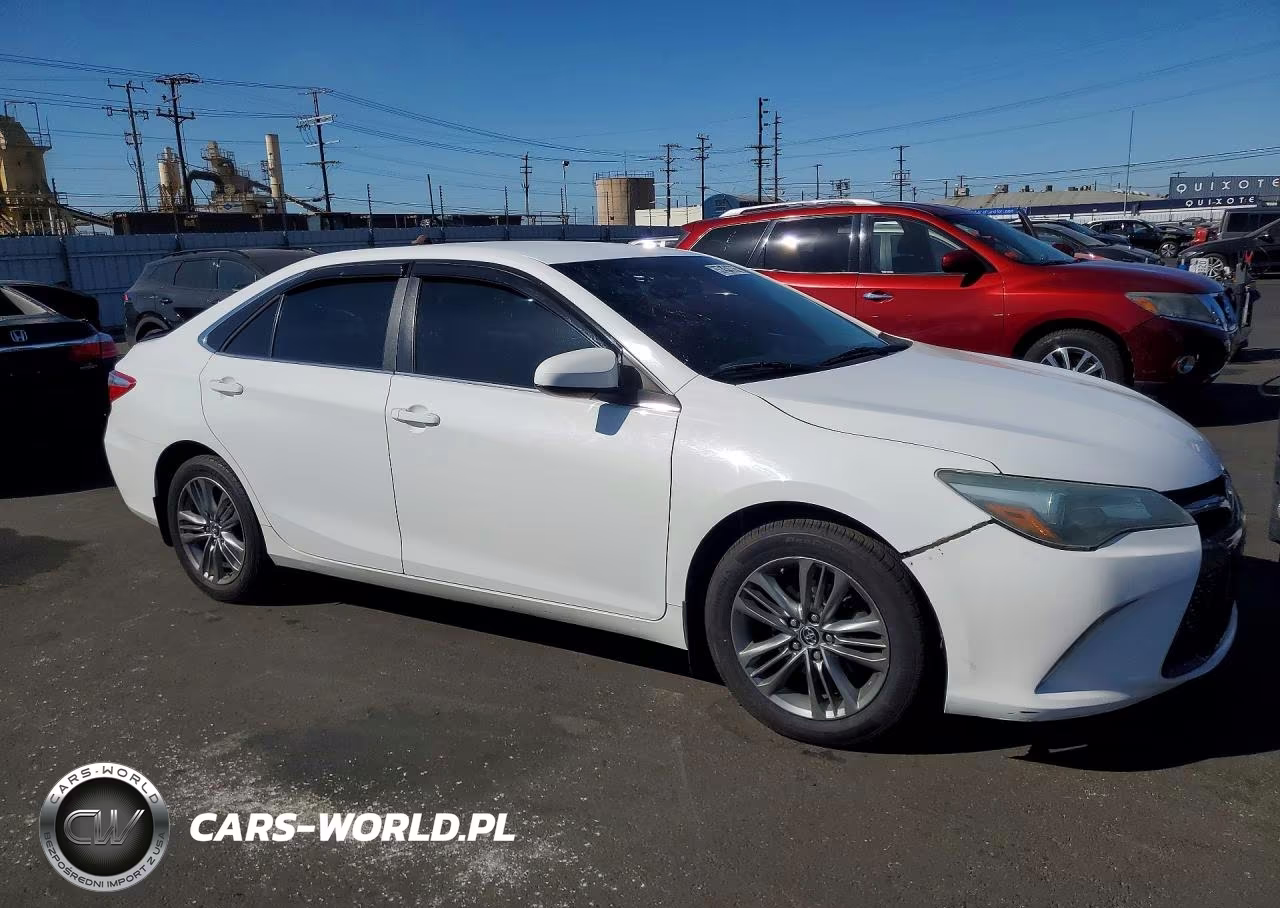 2016 Toyota Camry Se VIN:4T1BF1FK4GU160600 - 4