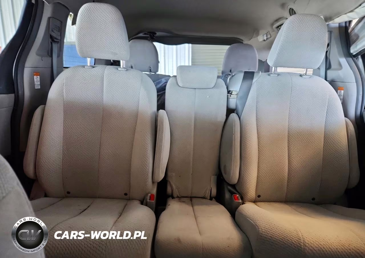 2015 Toyota Sienna L 7-Passenger VIN:5TDZK3DC5FS600753 - 10