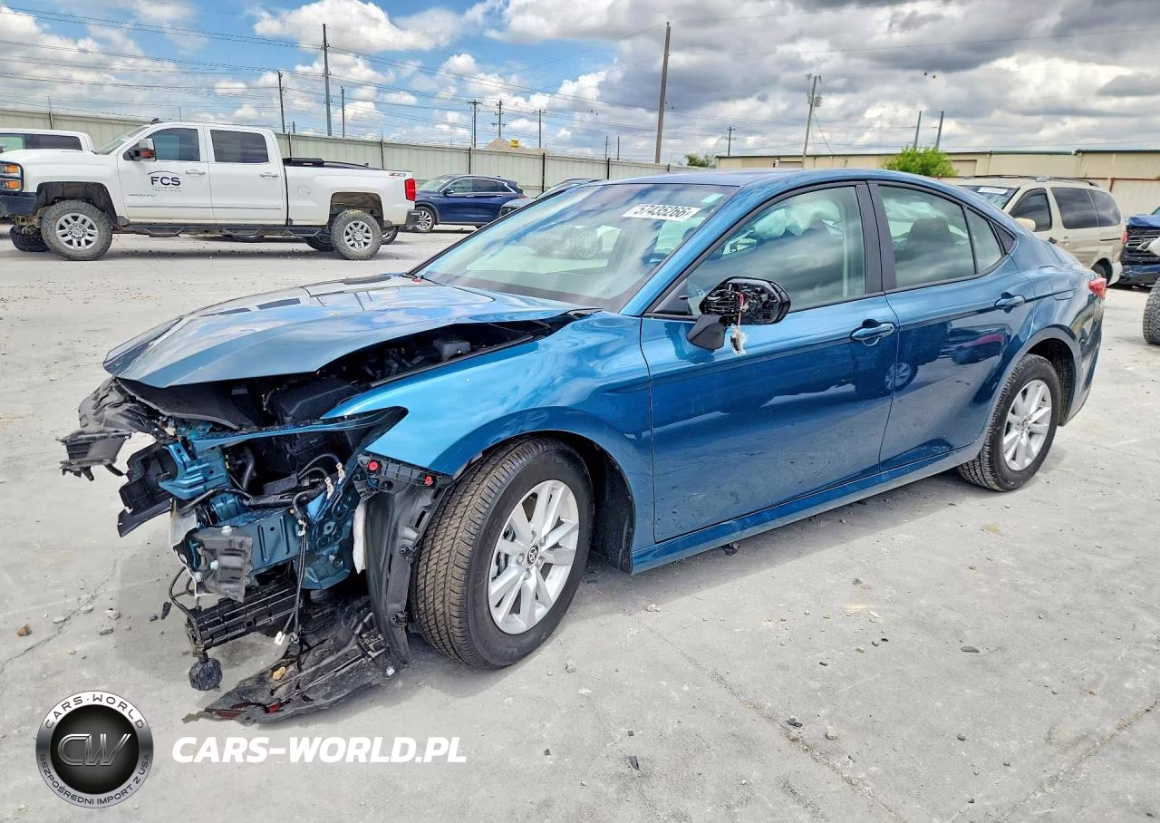 2026 Toyota Camry Le – zdjęcie 1 z 13
