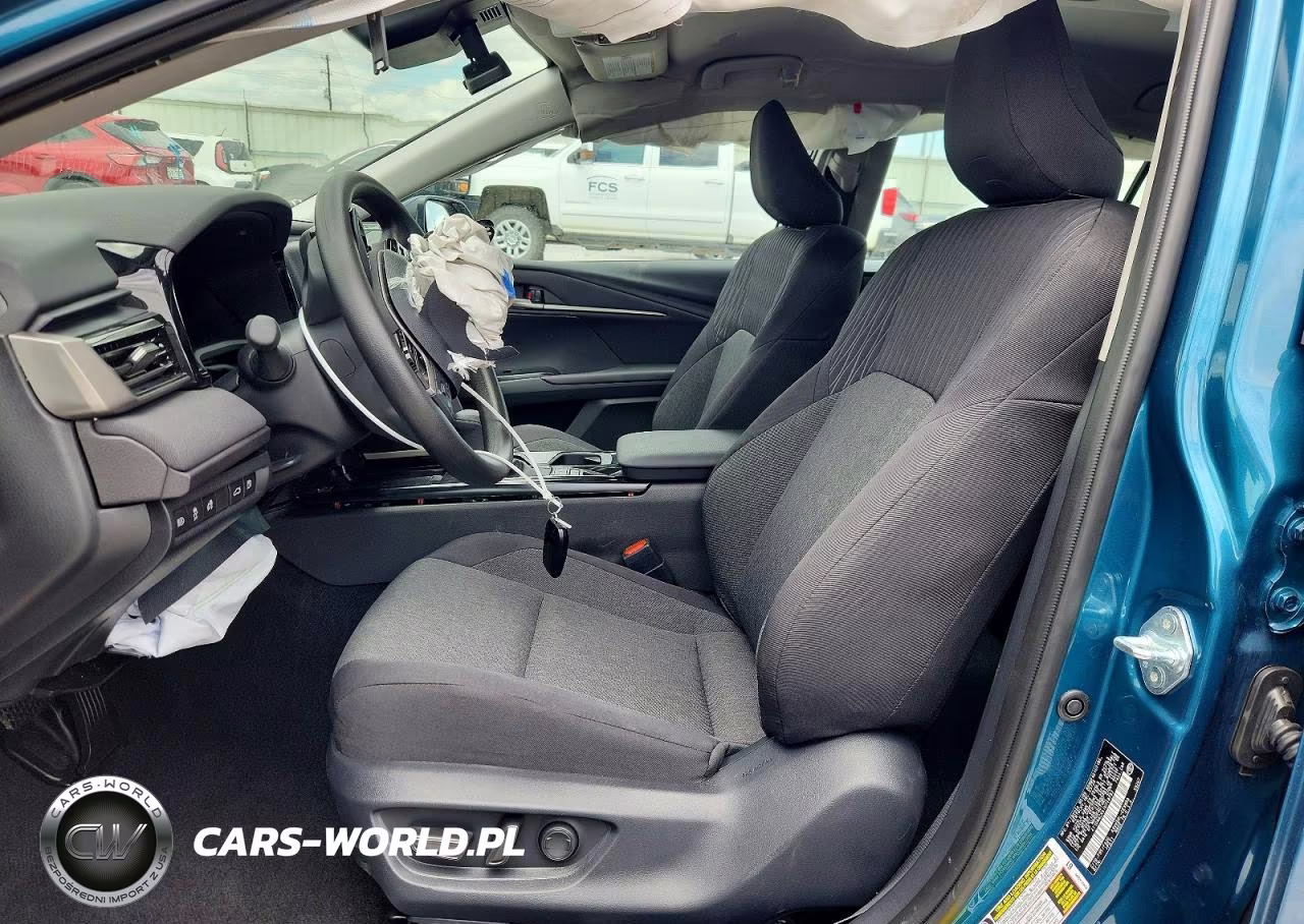 2026 Toyota Camry Le VIN:4T1DAACK4TU748793 - 7