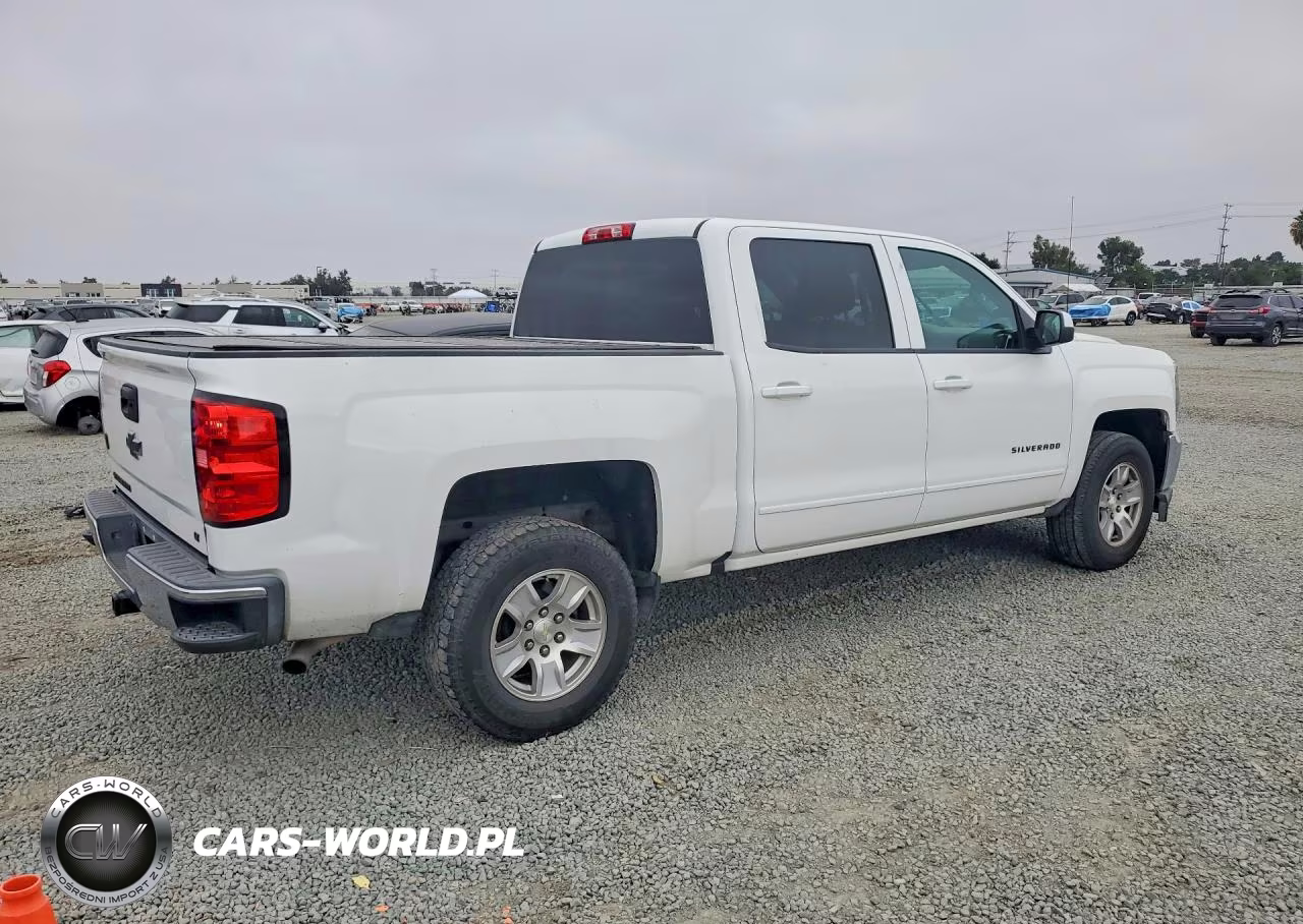 2018 Chevrolet Silverado C1500 Lt VIN:3GCPCREH1JG178795 - 3