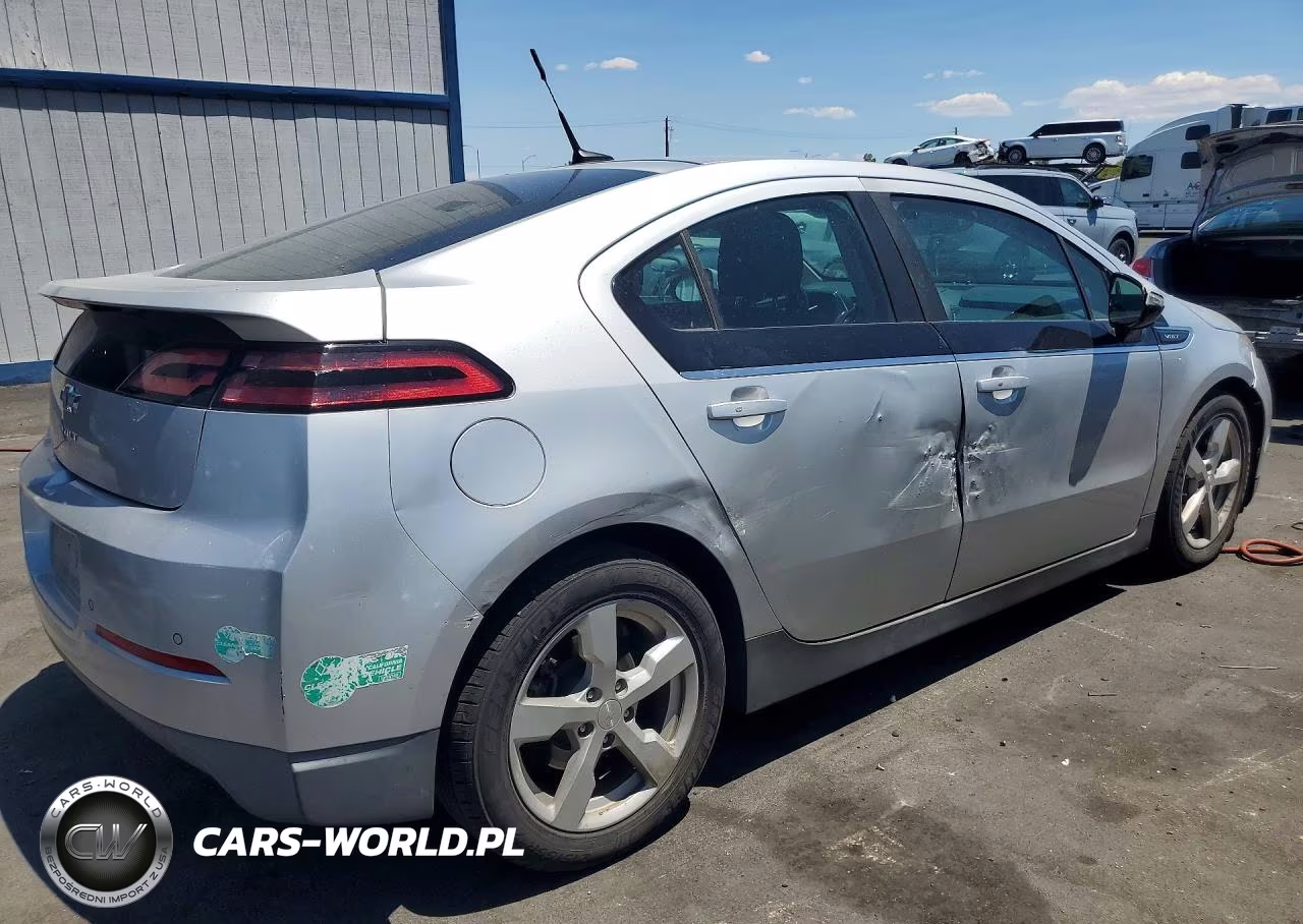 2014 Chevrolet Volt VIN:1G1RE6E45EU159399 - 3