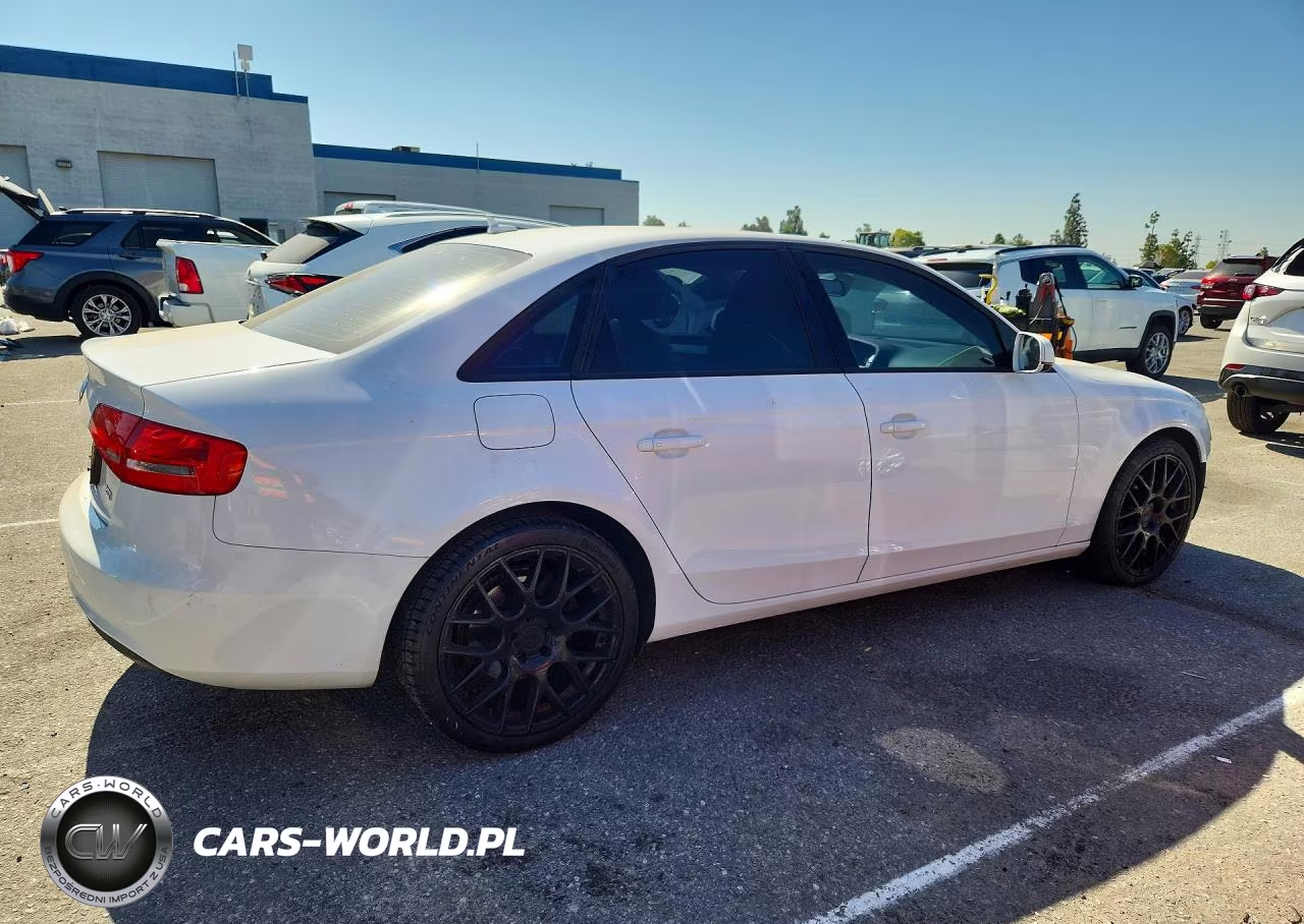 2013 Audi A4 Premium VIN:WAUAFAFLXDN037380 - 3