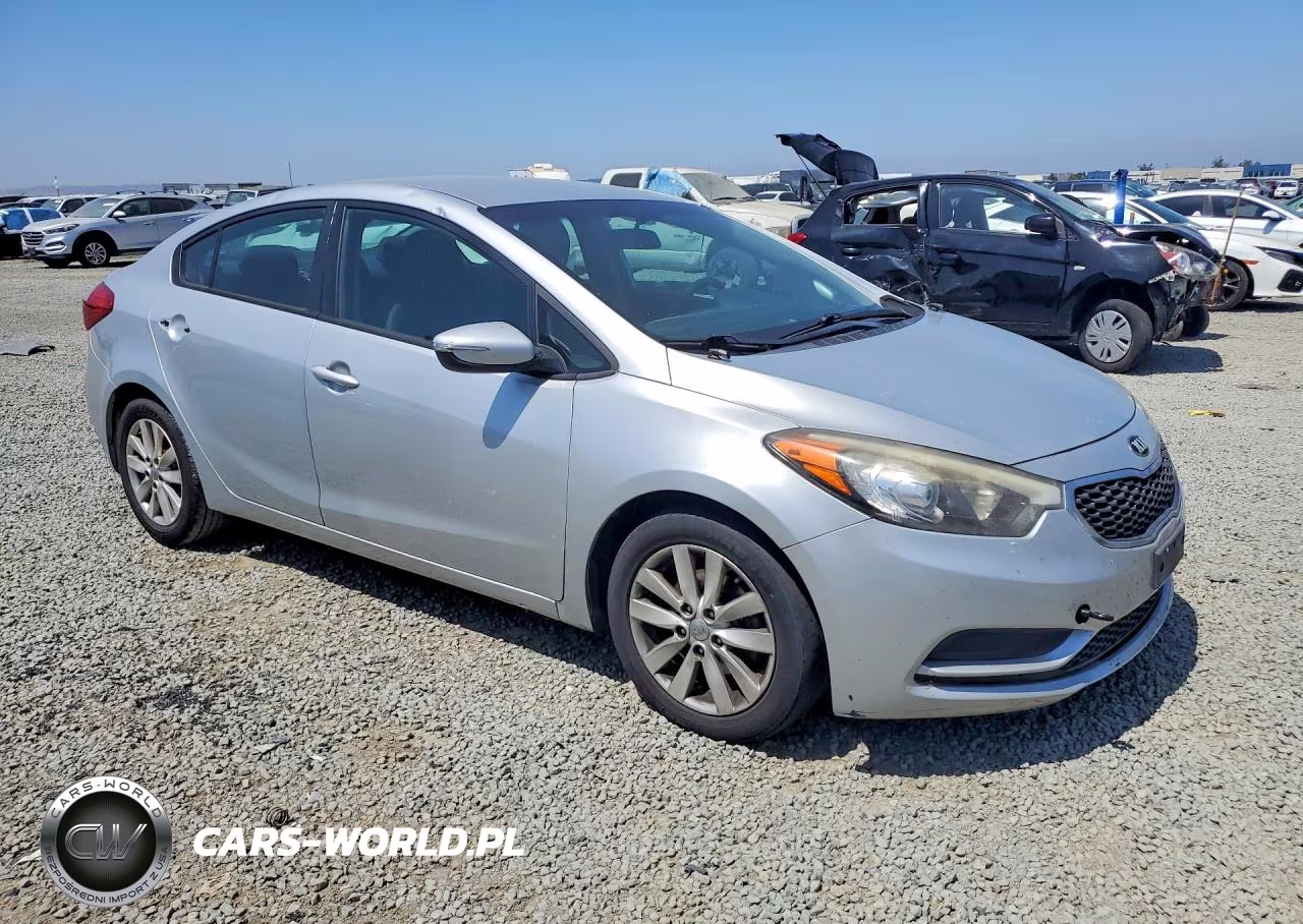 2016 Kia Forte Lx VIN:KNAFX4A6XG5506266 - 4