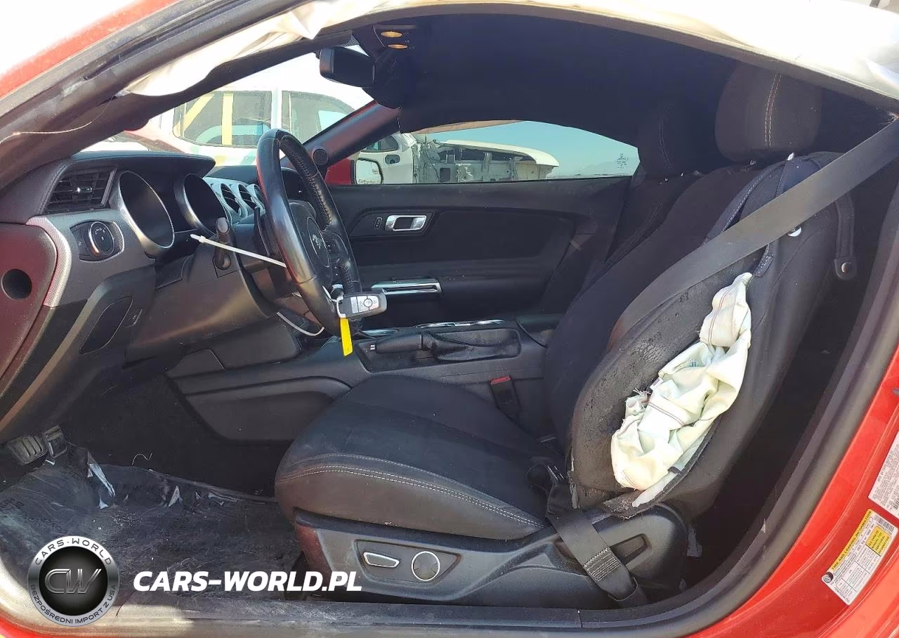 2018 Ford Mustang VIN:1FA6P8TH4J5177554 - 7