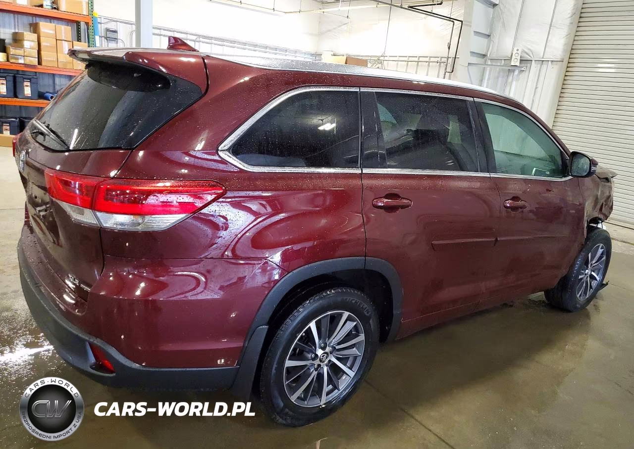 2017 Toyota Highlander Xle VIN:5TDJZRFH7HS372942 - 3