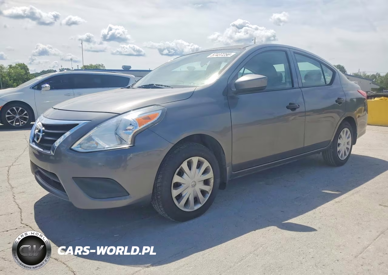 2017 Nissan Versa 1.6 S Plus – zdjęcie 1 z 12