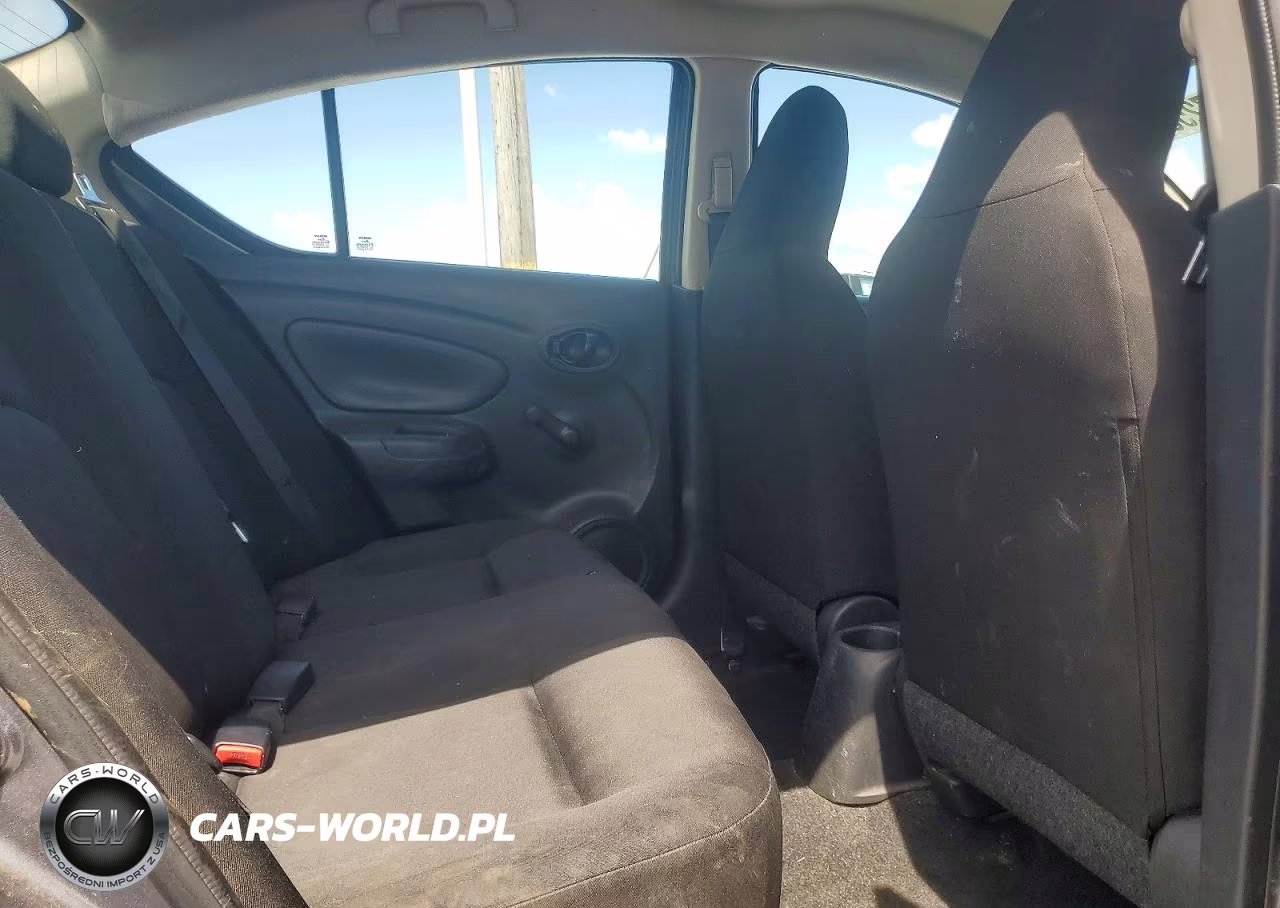 2017 Nissan Versa 1.6 S Plus VIN:3N1CN7AP5HL903135 - 10
