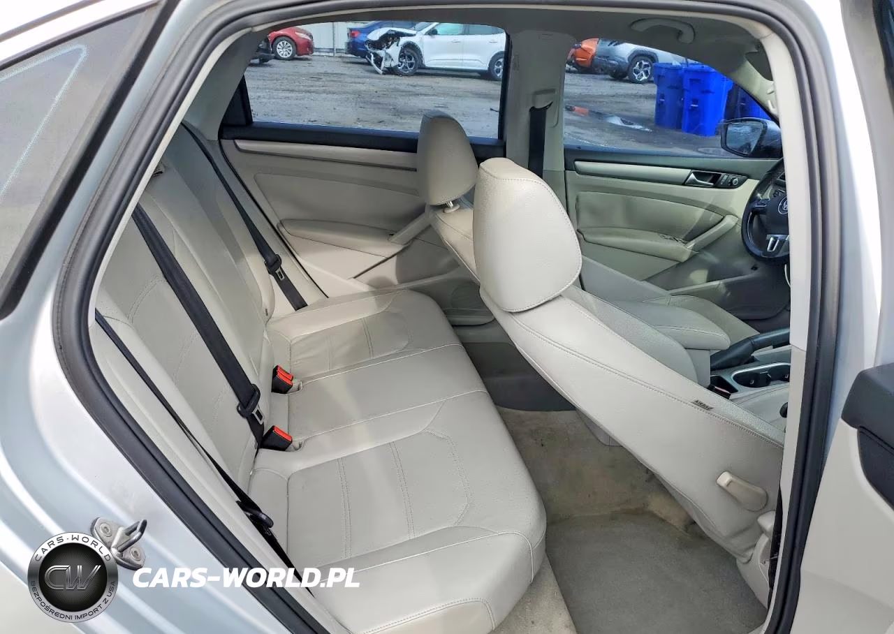 2014 Volkswagen Passat Se VIN:1VWBS7A3XEC041386 - 10