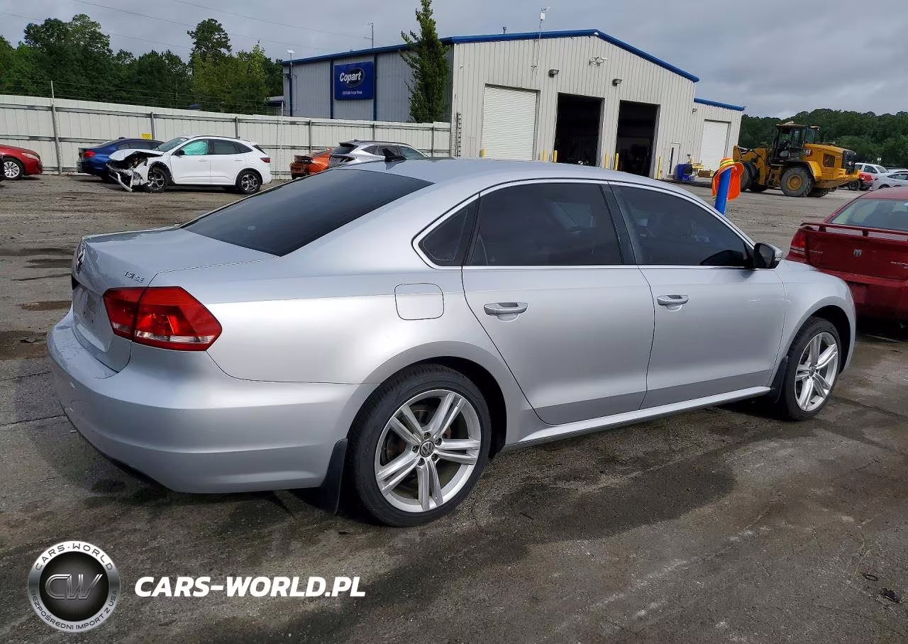 2014 Volkswagen Passat Se VIN:1VWBS7A3XEC041386 - 3