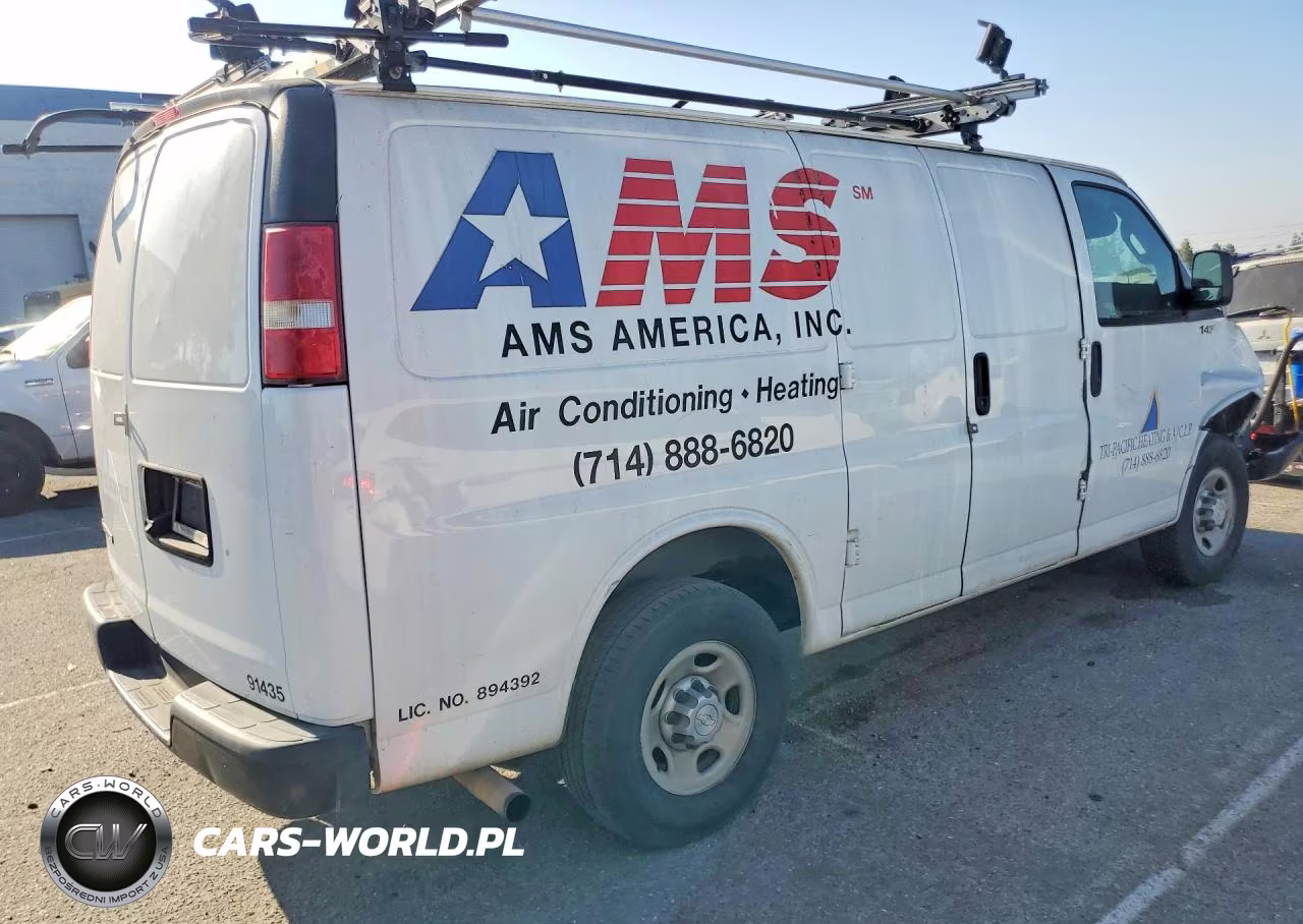 2017 Chevrolet Express G3500 VIN:1GCZGGFF3H1192317 - 3