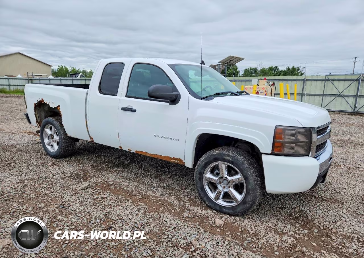 2011 Chevrolet Silverado K1500 Ls VIN:1GCRKREA2BZ446172 - 4