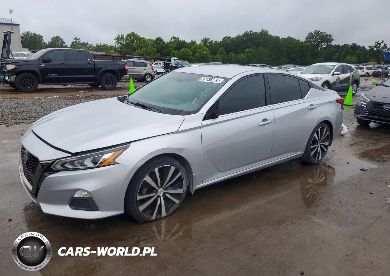 2020 Nissan Altima Sr