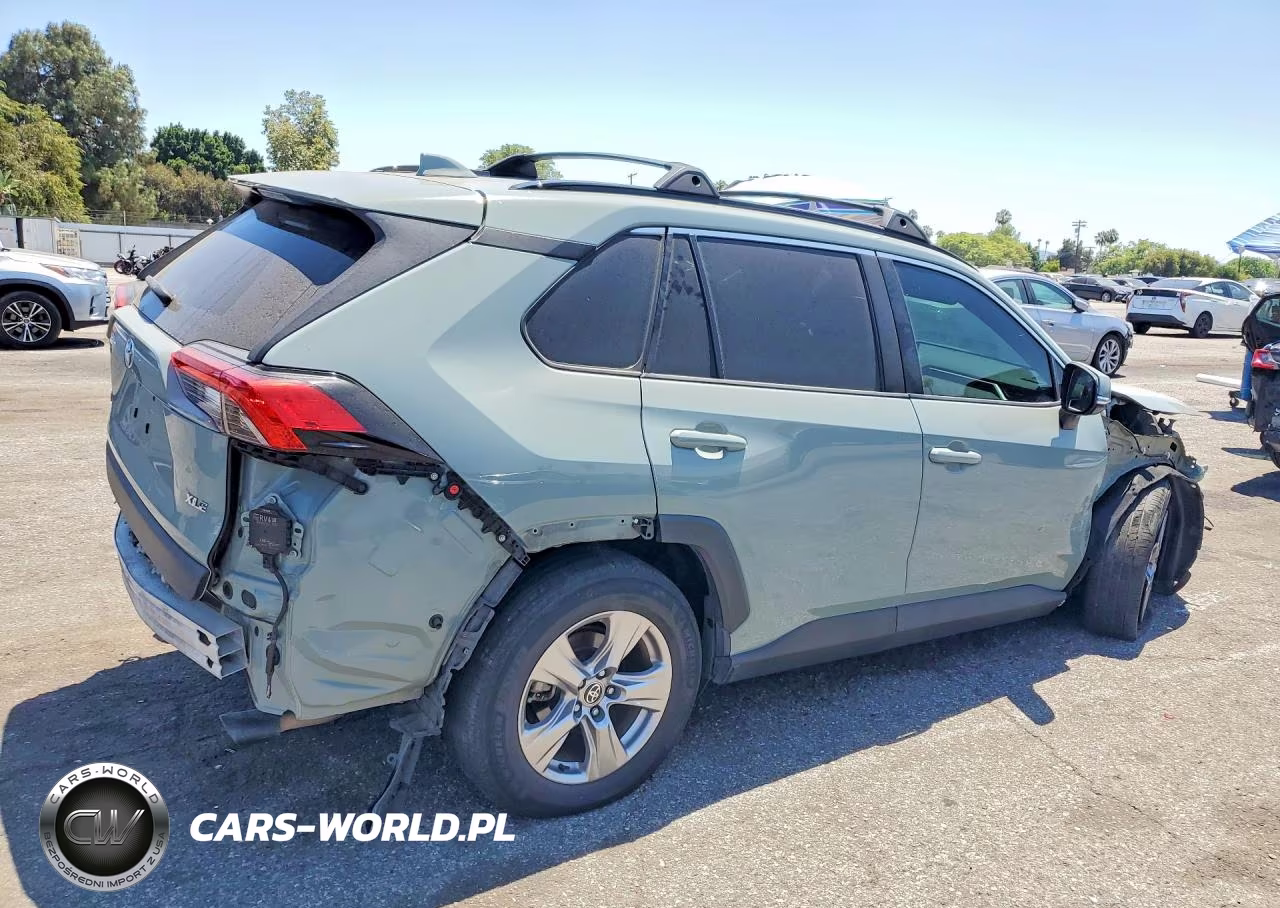 2022 Toyota Rav4 Xle VIN:2T3W1RFV0NW229716 - 3