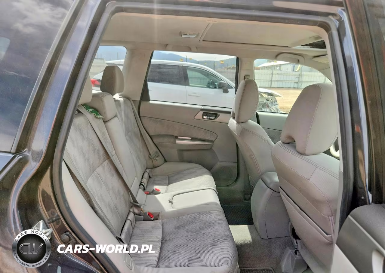 2010 Subaru Forester 2.5X Premium VIN:JF2SH6CCXAH758247 - 10