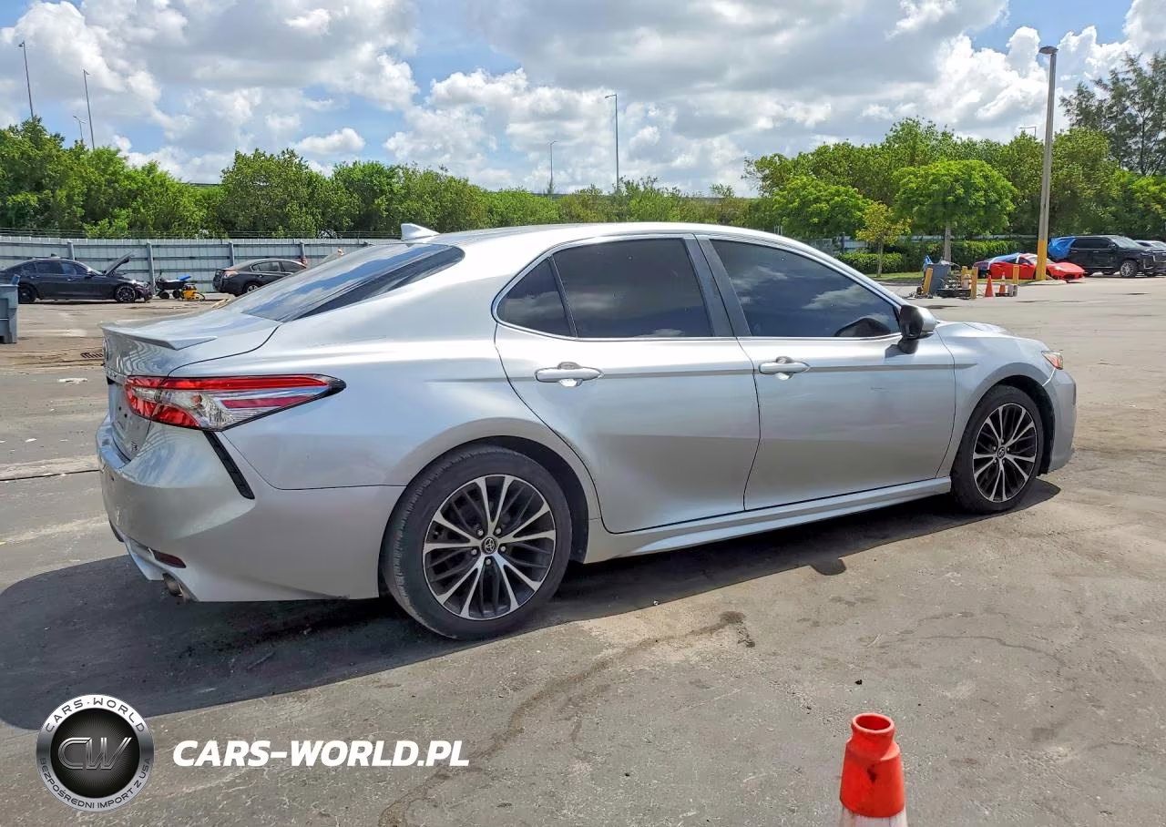 2019 Toyota Camry Se VIN:4T1B11HK9KU690727 - 3