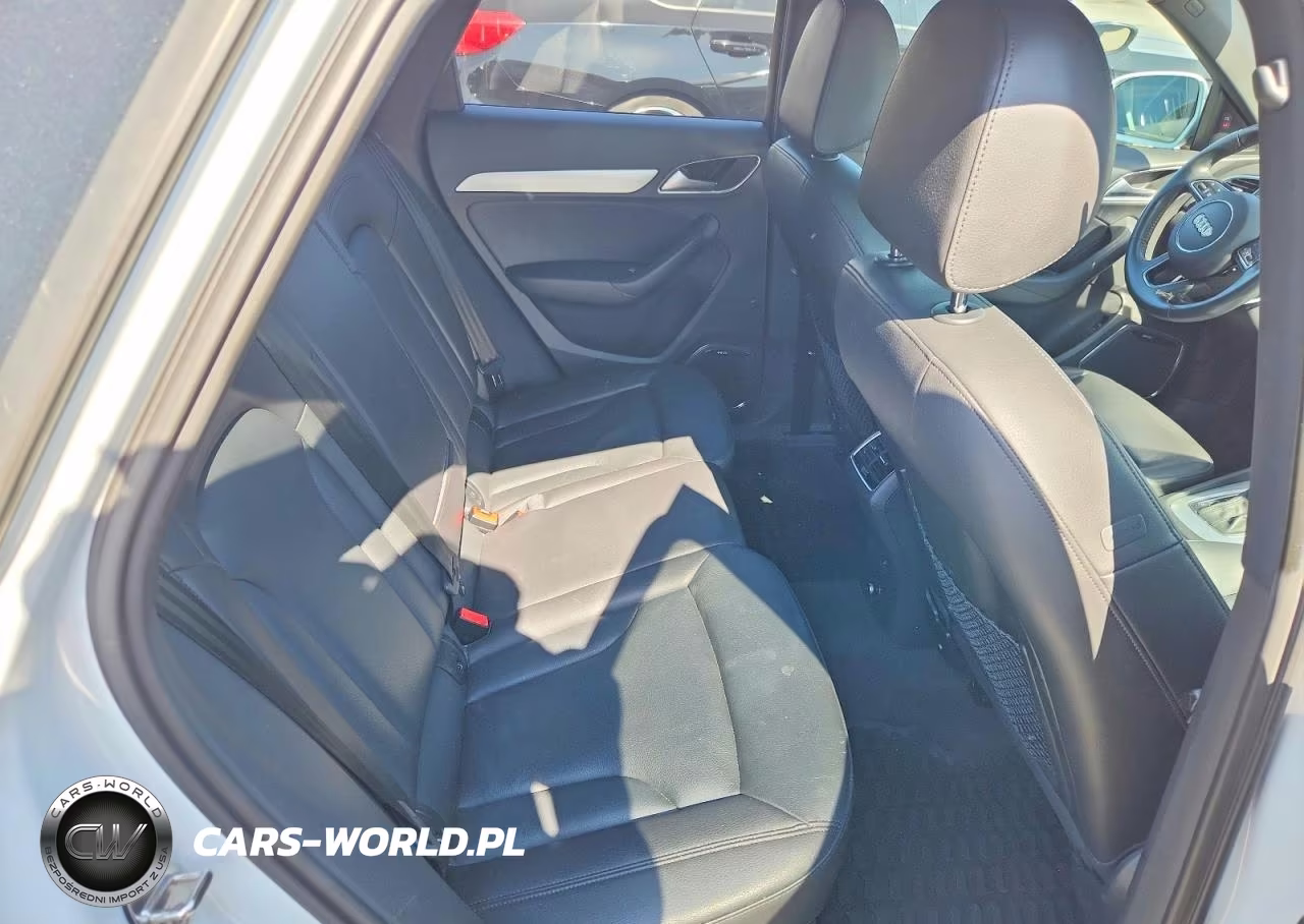 2018 Audi Q3 Premium Plus VIN:WA1JCCFS1JR032663 - 10