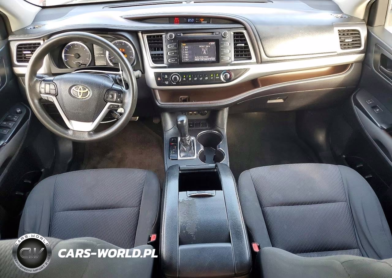 2019 Toyota Highlander Le VIN:5TDZZRFH9KS296411 - 8