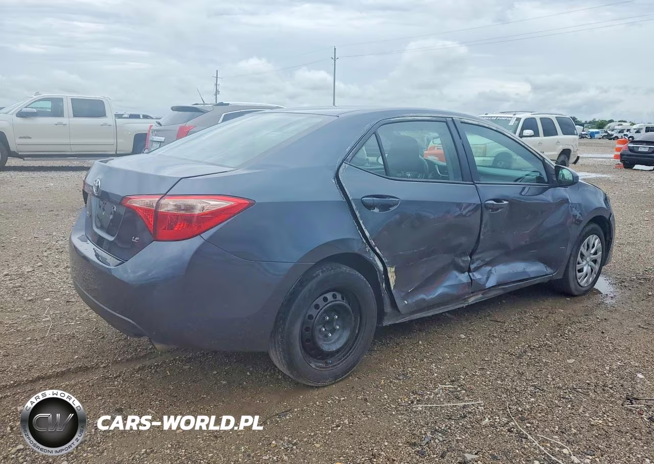 2019 Toyota Corolla Le VIN:5YFBURHE1KP893323 - 3