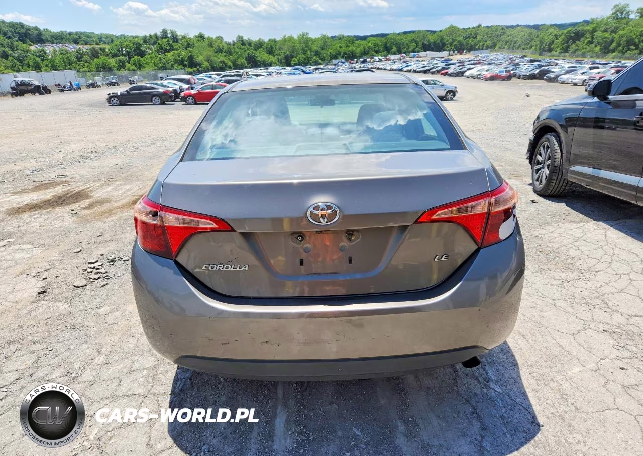 2017 Toyota Corolla Le VIN:2T1BURHE7HC832759 - 6