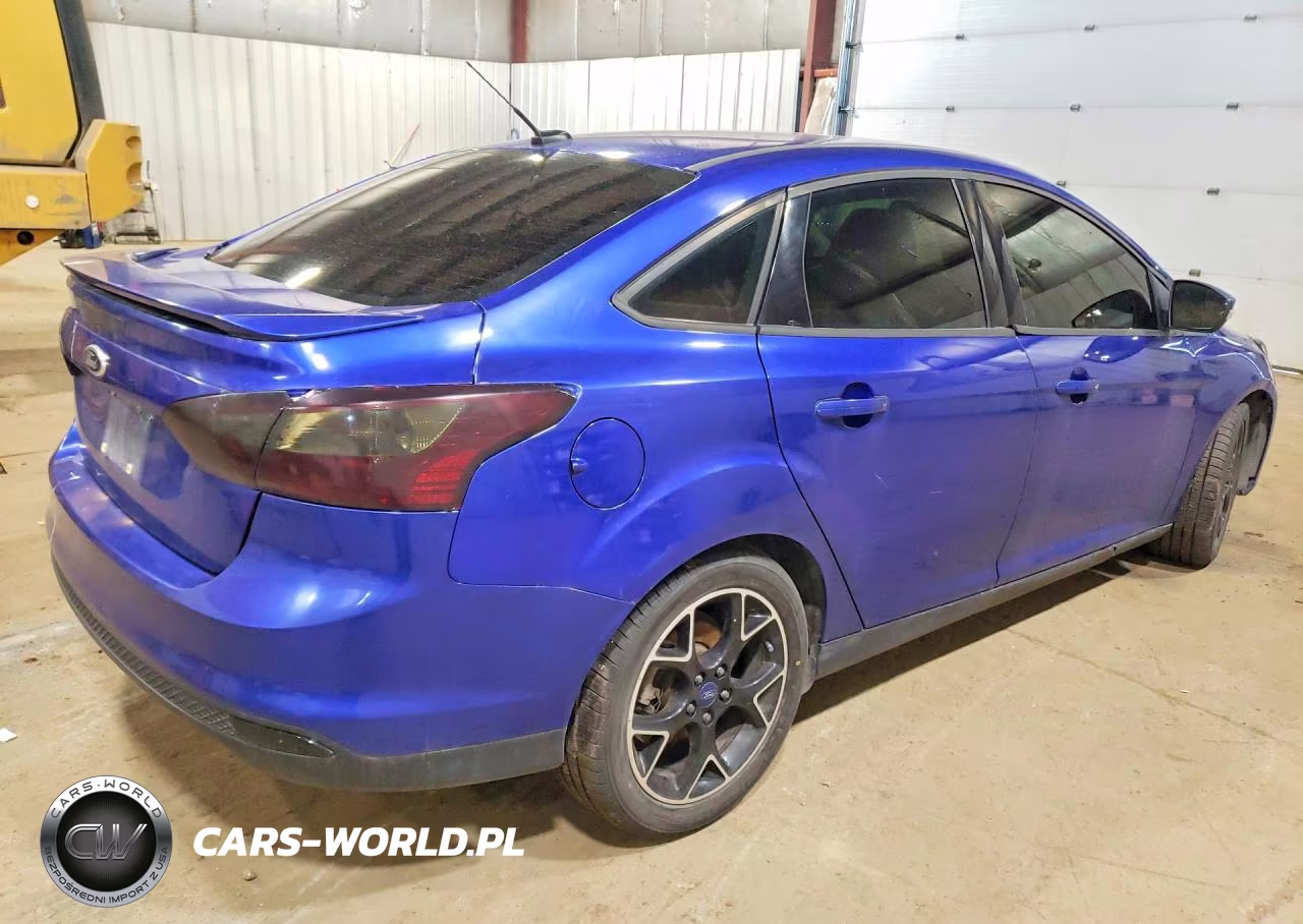 2013 Ford Focus VIN:1FADP3F25DL185003 - 3