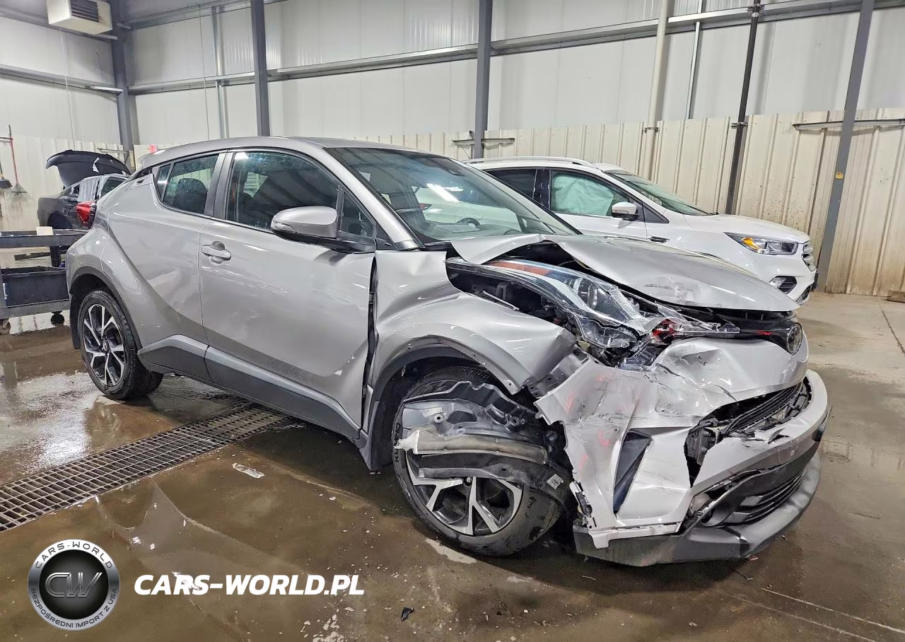 2018 Toyota C-Hr Xle Premium VIN:NMTKHMBX1JR040068 - 4