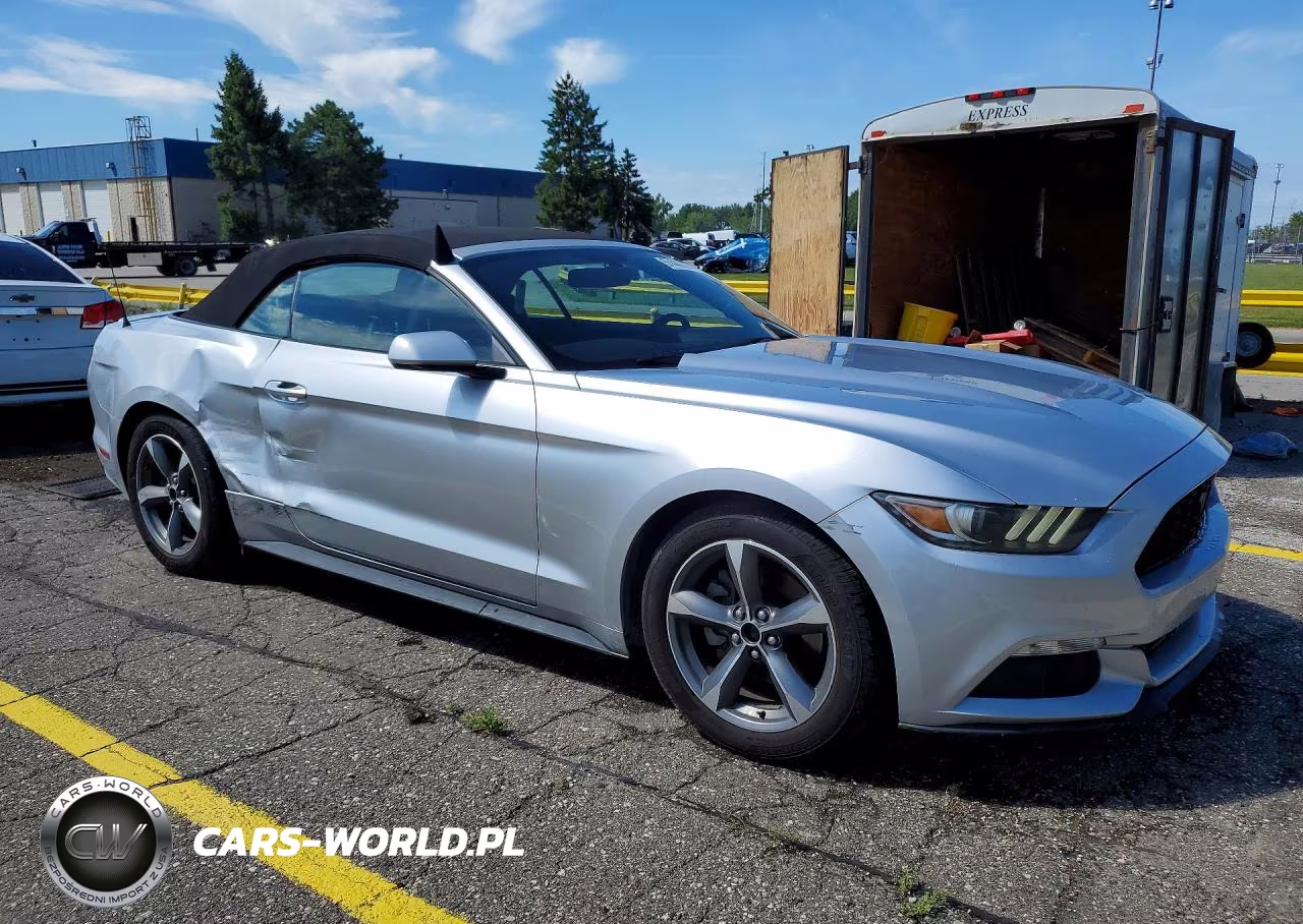 2015 Ford Mustang VIN:1FATP8EM6F5330536 - 4