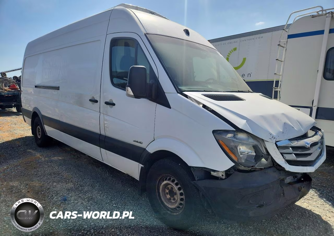 2015 Freightliner Sprinter 2500 Refrigerated Delivery Van VIN:WDYPE8DC5FP169924 - 4